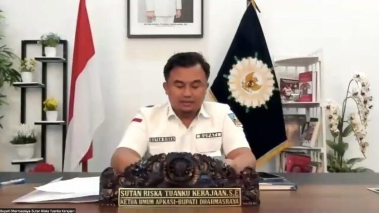 Bupati Dharmasraya, Sutan Riska Tuanku Kerajaan.