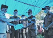 Peduli Petani, Khairuddin Simanjuntak Serahkan Dua Unit Jarwo di Pasaman