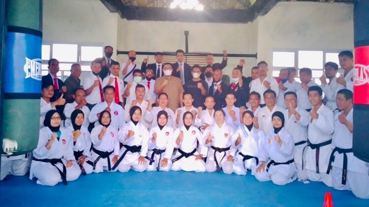 Andre Rosiade: FORKI Sumbar Gelar Penataran Wasit 1 FORKI Sumbar