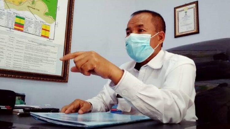 Dilirik Investor, Sumbar Siapkan Pedoman Penataan Tambak Udang 1 Kepala DKP Sumbar, Yosmeri.