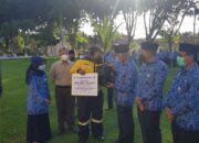 PT Semen Padang Serahkan 1000 Bibit Pohon Kelapa ke Pemprov Sumbar