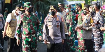 Tinjau Bangkalan dengan Panglima TNI, Kapolri Paparkan Langkah Selamatkan Warga dari Covid-19