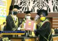 Kisah Naimah, Gadis Minang Penerima Beasiswa hingga Cumlaude di Wisuda S3 UNAIR