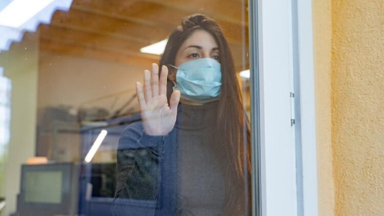 Wajib Tahu! Ini Ketentuan Isolasi Mandiri di Rumah yang Sesuai Protokol Kesehatan 1 ilustrasi isolasi mandiri