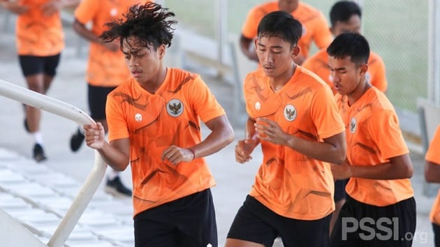 Pemusatan Latihan Timnas U-18 Resmi Ditunda 1 Latihan pemain Timnas U-18.