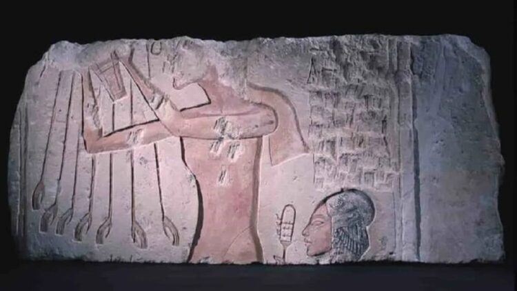 Misteri Sosok di Balik Terhapusnya Firaun Akhenaten dari Sejarah 1 Relief Akhenaten