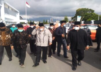 Bupati Agam Pimpin Upacara Pelepasan Jenazah Indra Dt Baradai
