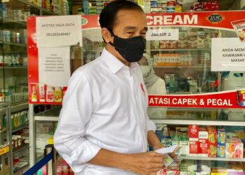 Presiden Blusukan Cek Ketersediaan Obat di Apotek
