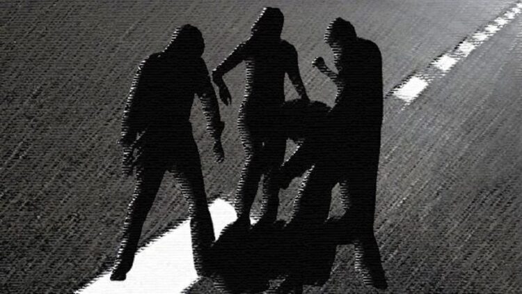 Pegawai Hiburan Malam di Padang Dihajar Pengunjung 1 ilustrasi penganiayaan di Padang