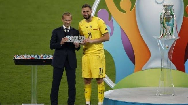Donnarumma Dinobatkan Jadi Pemain Terbaik Euro 2020 1 Kiper Italia Gianluigi Donnaruma jadi pemain terbaik Euro 2020.