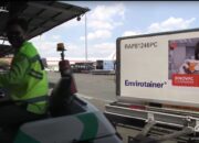 Tahap Ke-21, 10 Juta Dosis Bahan Baku Vaksin Sinovac Tiba di Tanah Air