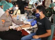 Panglima TNI dan Kapolri Tinjau Vaksinasi di Pesantren Minhaajurrosyidiin Jaktim