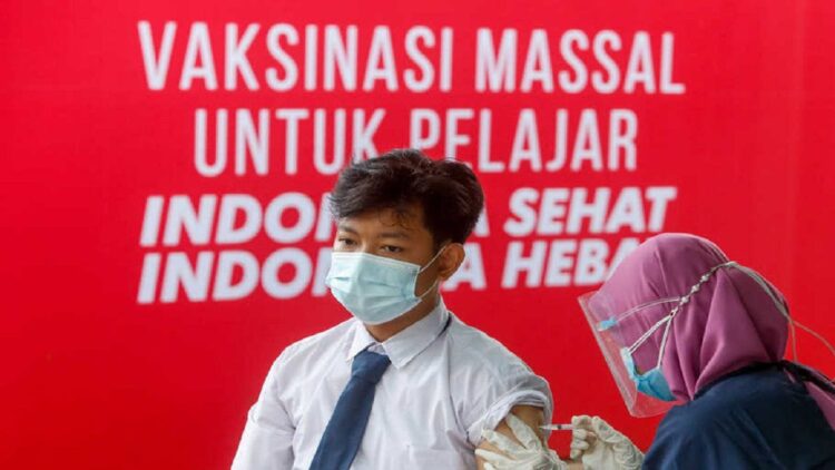 Terutama Daerah dengan Tingkat Penularan Tinggi, Presiden Instruksikan Vaksinasi Pelajar Dimasifkan 1 Ilustrasi vaksinasi pelajar. (net)