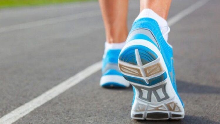 Manfaatkan Teknologi Canggih, Adidas Running Luncurkan Versi Terbaru Adidas 4DFWD 1 Ilustrasi sepatu olahraga. (Running4women.com)