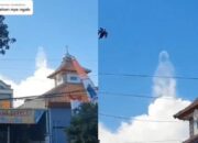 Heboh, Penampakan Awan seperti Manusia Berdiri