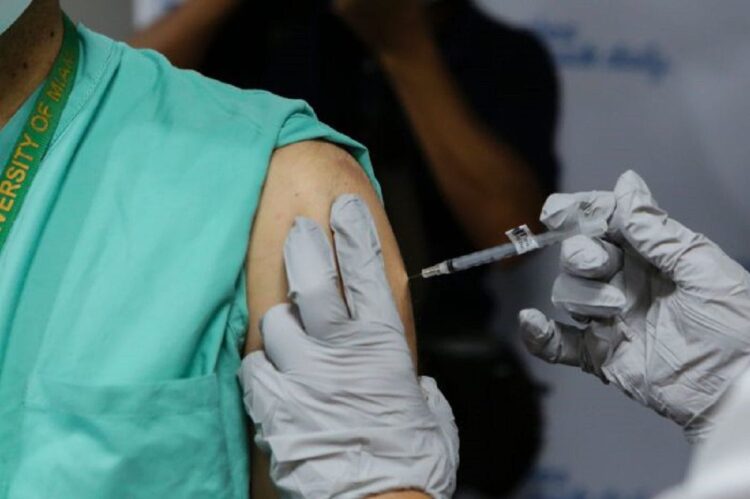 ilustrasi vaksinasi. (Foto: AFP)