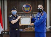 Dirpolairud Polda Sumbar Dapat Penghargaan dari Bea Cukai