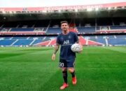 Messi Efek! 30 Menit Dilepas ke Pasaran, Jersey PSG dengan Namanya Ludes Terjual