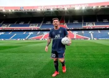 Messi Efek! 30 Menit Dilepas ke Pasaran, Jersey PSG dengan Namanya Ludes Terjual