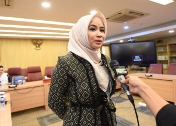 Legislator PPP Ini Heran, Kenapa Gubernur Sumbar Minta Sumbangan Pakai Orang Non Dinas? 13 Legislator PPP Ini Heran, Kenapa Gubernur Sumbar Minta Sumbangan Pakai Orang Non Dinas?