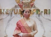 Ketika Puan Maharani Dapat Pujian Karena Pakai Baju Bundo Kanduang