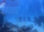 Peringati HUT RI ke-76, Polda Sumbar Upacara di Tengah Laut