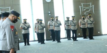 Lima Kapolres di Jajaran Polda Sumbar Resmi Berganti 8 Lima Kapolres di Jajaran Polda Sumbar Resmi Berganti