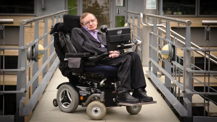 Dipercayai Benar, Ini Dia Empat Teori Aneh Stephen Hawking 1 Professor Stephen William Hawking.