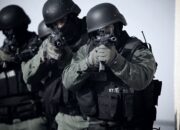 Geledah Dua Tempat di Surabaya, Densus 88 Amankan Seorang Terduga Teroris