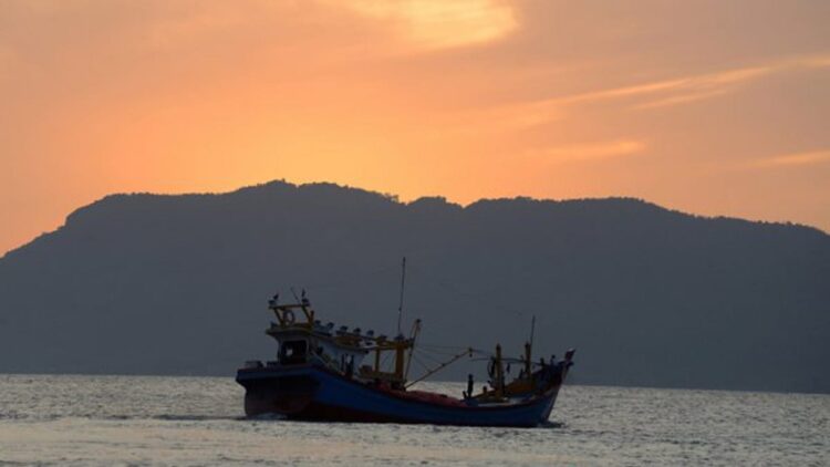 ilustrasi kapal nelayan