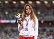 Bantu Biaya Operasi Bayi Ini, Atlet Polandia Lelang Medali Olimpiade Tokyo Miliknya