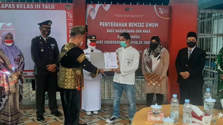 Wah! 82 Napi di Lapas Talu Pasbar Dapat Remisi, Setengahnya dari Kasus Narkoba 1 Pemberian remisi di Lapas Talu, Pasaman Barat.