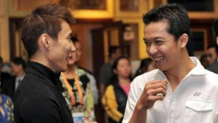 Taufik Hidayat Akui Pernah Disogok Ofisial Malaysia, Lee Chong Wei: Saya Tahu Siapa Orangnya 1 Lee Chong Wei bersama legenda bulutangkis Indonesia, Taufik Hidayat. (Instagram Taufik Hidayat)