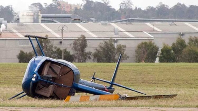 Sedang Pelatihan Rutin, Helikopter Balai Besar Kalibrasi Fasilitas Penerbangan Terguling 1 Ilustrasi helikopter terguling. (net)