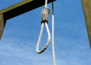 Taliban Bunuh Empat Penculik, Mayatnya Digantung di Depan Umum