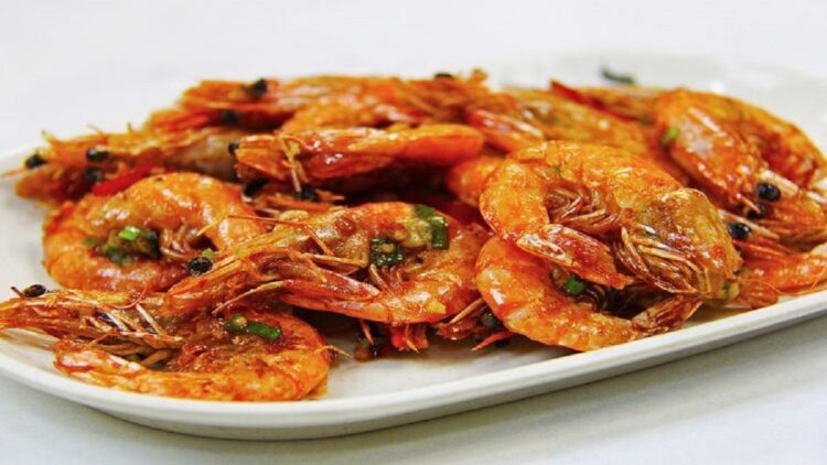 Udang salah satu makanan yang mengandung kolesterol tinggi. (Foto: Pixabay)