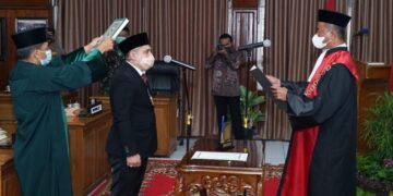 Sah! Beny Yusrial Dilantik Jadi Ketua DPRD Bukittinggi 7 Sah! Beny Yusrial Dilantik Jadi Ketua DPRD Bukittinggi