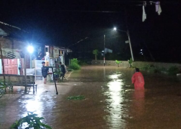 Foto-foto Terkini Banjir di Padang