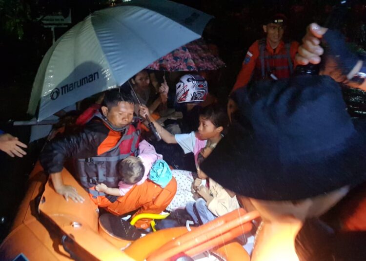 Foto-foto Terkini Banjir di Padang