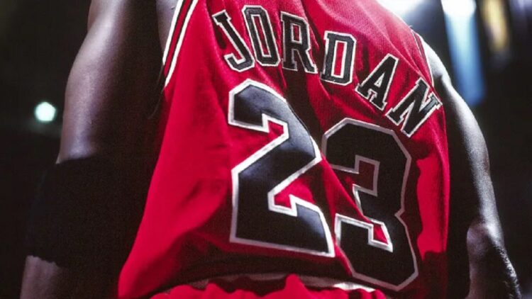 Celana Dalam Bekas Michael Jordan Dilelang, Mau Beli? 1 Michael Jordan. (net)