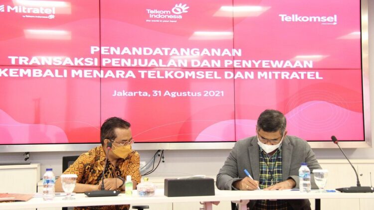 Telkomsel dan Mitratel Lakukan Aksi Korporasi dengan Pengalihan Kepemilikan 4.000 unit Menara Telekomunikasi 1 Pengalihan Menara Telekomunikasi.