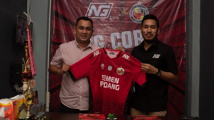 Semen Padang FC dapat sponsor yakni NG Corps yang beroperasi di Balikpapan.