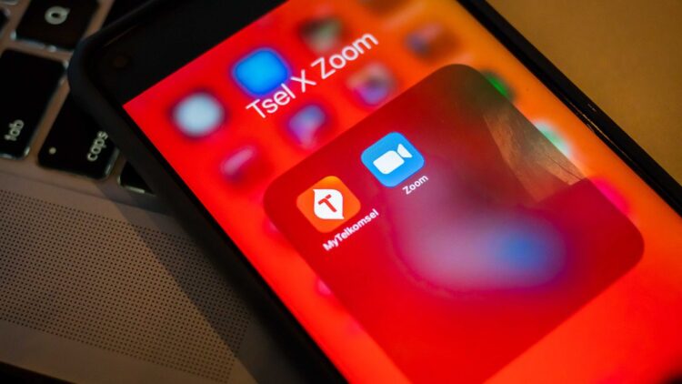 Kolaborasi Telkomsel dan zoom