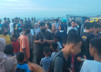 Mandi di Pantai Cimpago Purus, Dua Anak Dilaporkan Hilang