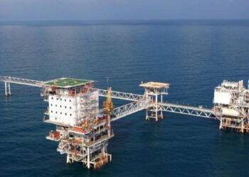 Kilang minyak lepas pantai. (net)