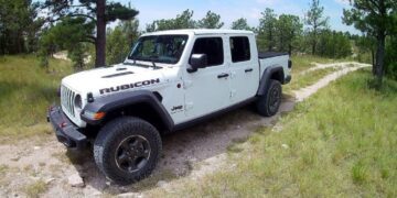 Jeep Gladiator Rubicon Dibanderol dengan Harga Selangit, Kuat Libas Berbagai Medan Offroad