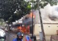 Lima Petak Ruko Terbakar di Batas Kota Padang, Kerugian Ratusan Juta