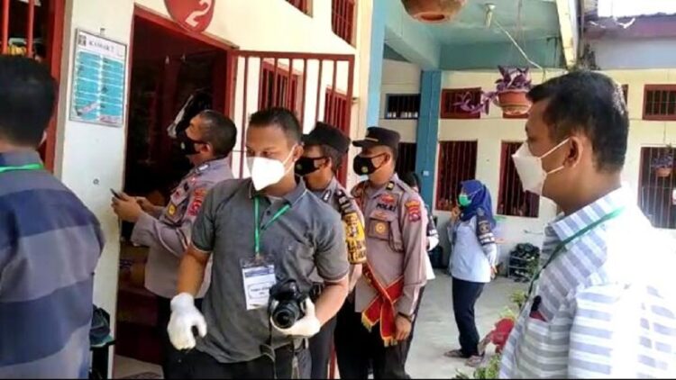 Olah TKP napi di Lapas Perempuan Kelas II B Padang yang meninggal oleh petugas Rutan dan polisi.