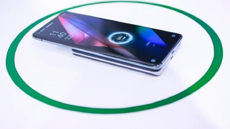 Pertama di Dunia, OPPO Kenalkan Teknologi Pengisian Daya Magnetik dengan Charger MagVOOC 1 Charger magnetik MagVOOC. (Foto: OPPO)
