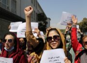 Protes Perempuan Afghanistan Dibalas Tembakan Pejuang Taliban